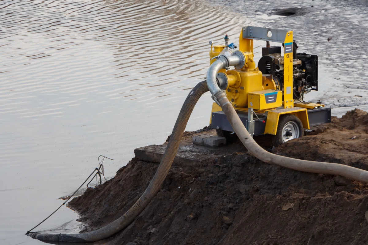 Self-Priming Dewatering Pumps vs. Standard Dewatering Pumps: Pros and Cons
